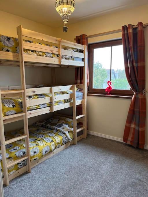 Lovely 2 Bedroom Family Apartment In Newcastle Newcastle  Buitenkant foto