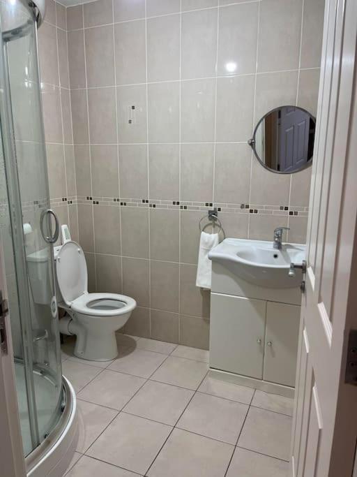 Lovely 2 Bedroom Family Apartment In Newcastle Newcastle  Buitenkant foto